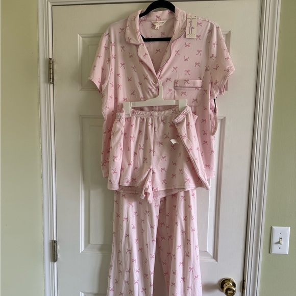 Laura Ashley Other - Laura Ashley Light Pink Bow Women's 3 Piece Pajama Set